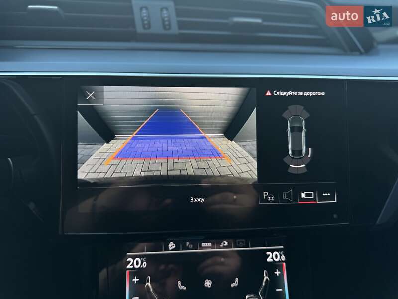 Позашляховик / Кросовер Audi e-tron Sportback 2021 в Мукачевому