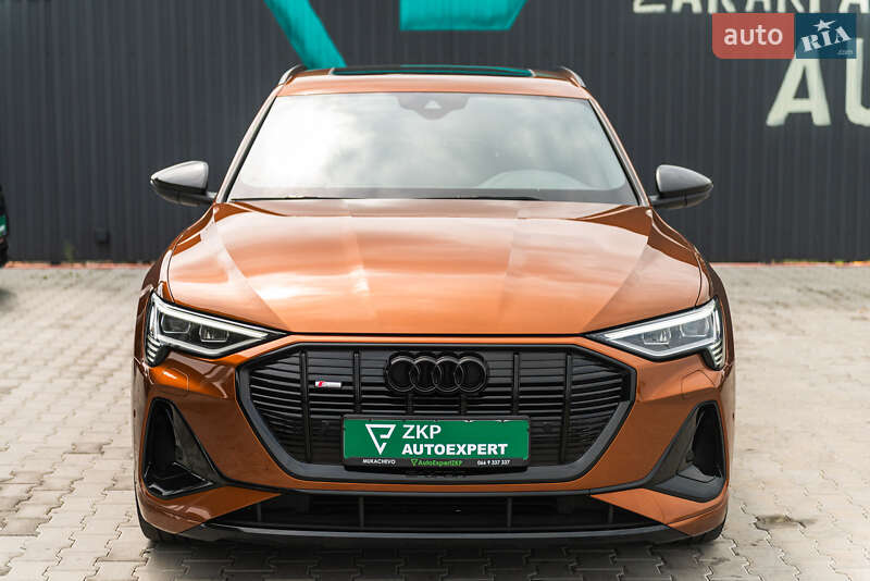 Позашляховик / Кросовер Audi e-tron Sportback 2022 в Мукачевому