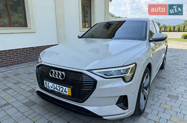 Позашляховик / Кросовер Audi e-tron Sportback 2020 в Сваляві