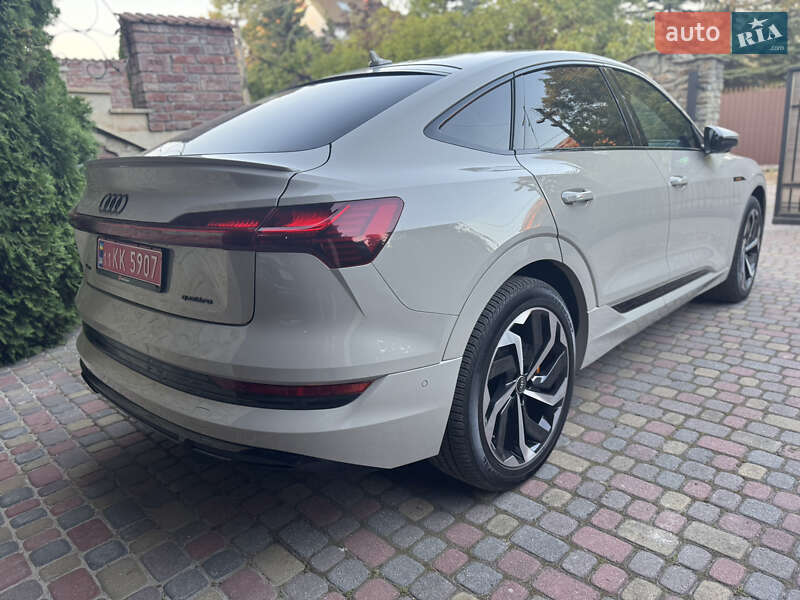 Внедорожник / Кроссовер Audi e-tron Sportback 2022 в Львове