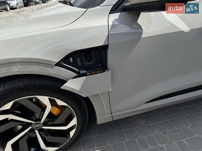 Внедорожник / Кроссовер Audi e-tron Sportback 2022 в Львове
