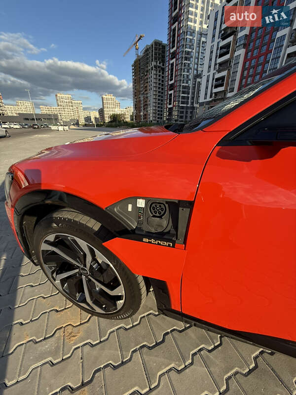 Внедорожник / Кроссовер Audi e-tron Sportback 2020 в Киеве фото 7 Внедорожник / Кроссовер Audi e-tron Sportback 2020 в Киеве