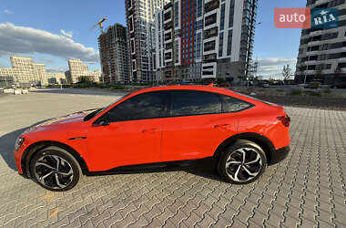 Позашляховик / Кросовер Audi e-tron Sportback 2020 в Києві