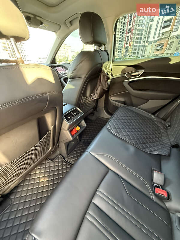Внедорожник / Кроссовер Audi e-tron Sportback 2020 в Киеве фото 14 Внедорожник / Кроссовер Audi e-tron Sportback 2020 в Киеве