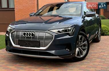 Позашляховик / Кросовер Audi e-tron Sportback 2021 в Києві