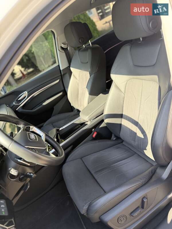 Позашляховик / Кросовер Audi e-tron Sportback 2021 в Одесі