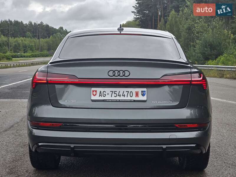 Позашляховик / Кросовер Audi e-tron Sportback 2020 в Ковелі
