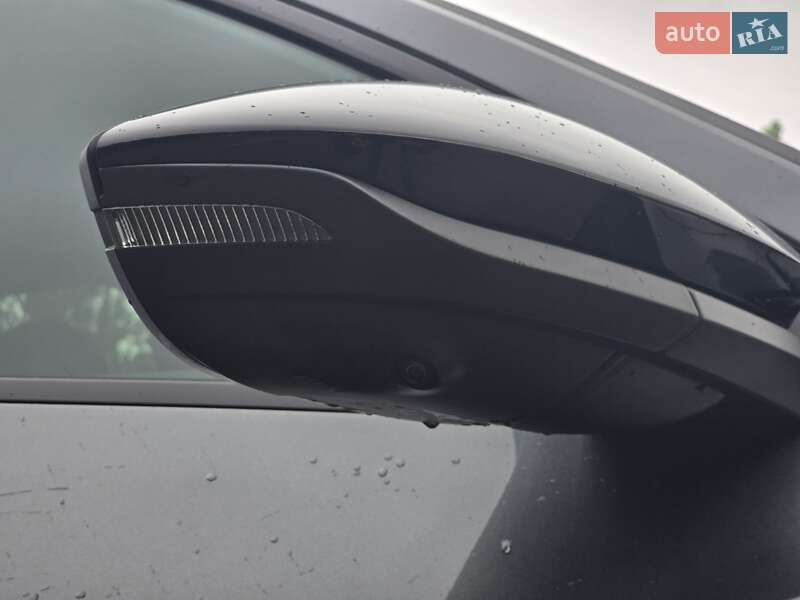 Позашляховик / Кросовер Audi e-tron Sportback 2020 в Ковелі