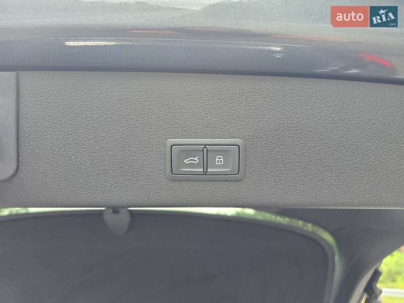 Позашляховик / Кросовер Audi e-tron Sportback 2020 в Ковелі