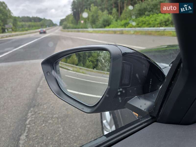 Позашляховик / Кросовер Audi e-tron Sportback 2020 в Ковелі