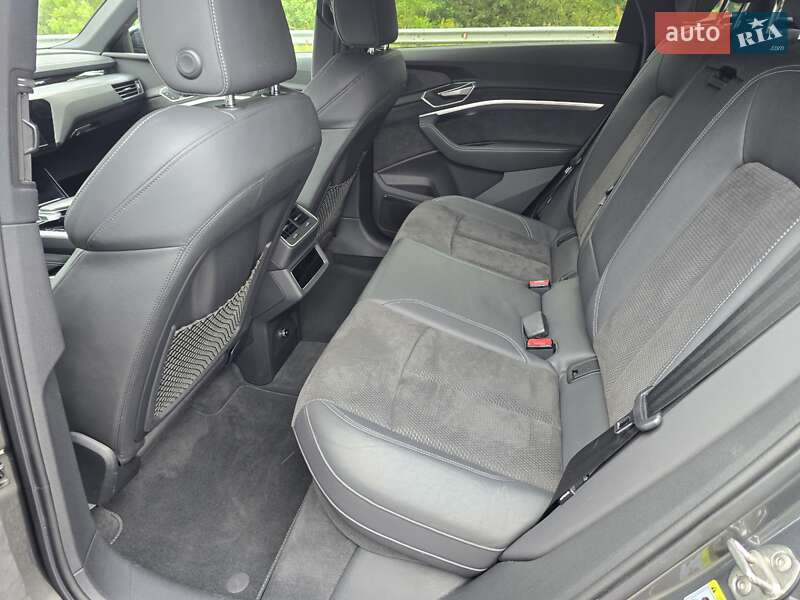 Позашляховик / Кросовер Audi e-tron Sportback 2020 в Ковелі