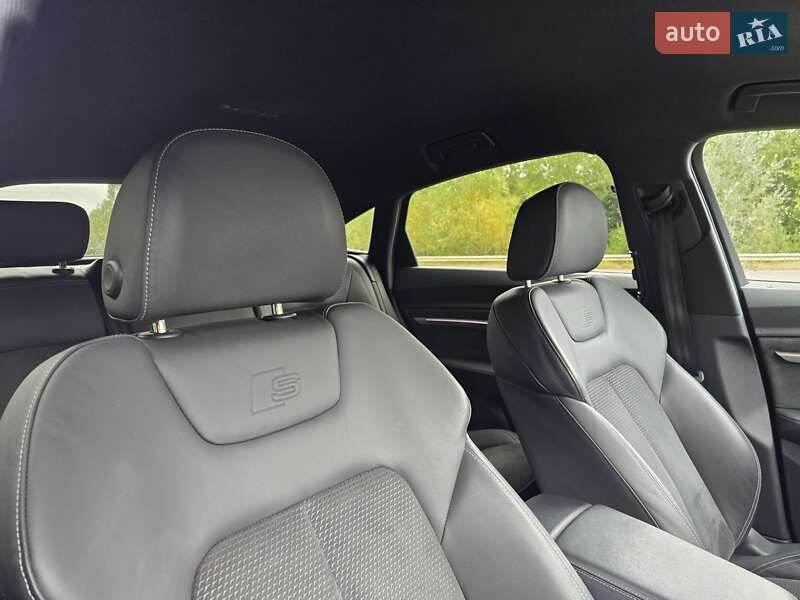 Позашляховик / Кросовер Audi e-tron Sportback 2020 в Ковелі