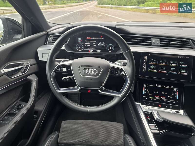 Позашляховик / Кросовер Audi e-tron Sportback 2020 в Ковелі