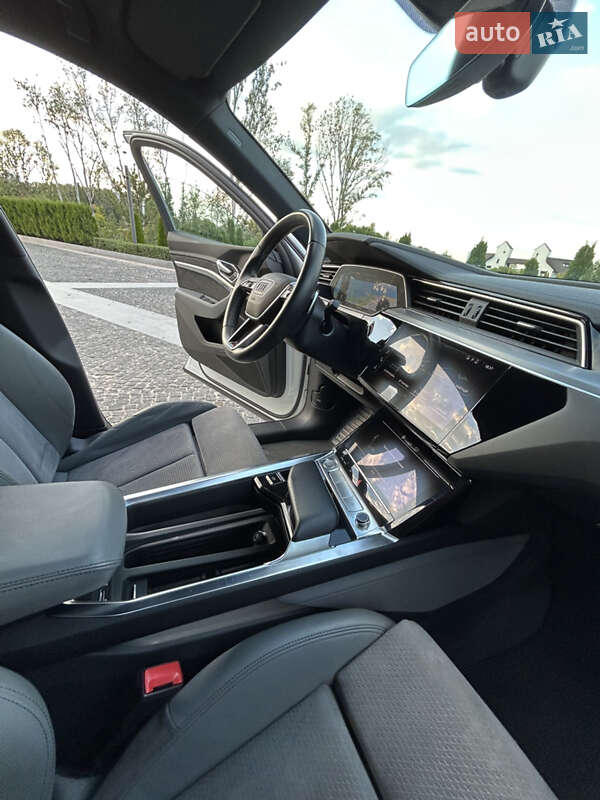 Внедорожник / Кроссовер Audi e-tron Sportback 2020 в Днепре фото 79 Внедорожник / Кроссовер Audi e-tron Sportback 2020 в Днепре