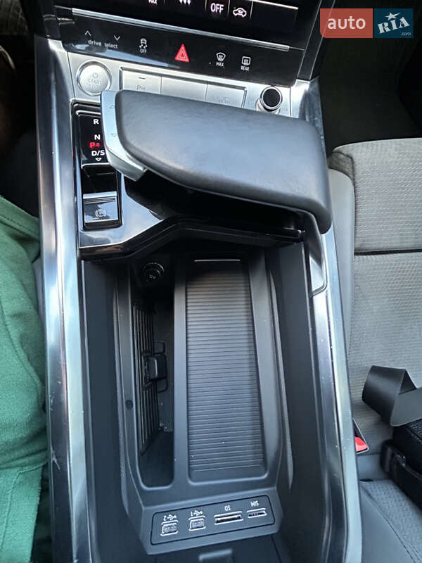 Внедорожник / Кроссовер Audi e-tron Sportback 2020 в Днепре фото 88 Внедорожник / Кроссовер Audi e-tron Sportback 2020 в Днепре