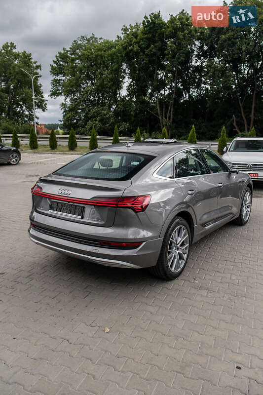 Внедорожник / Кроссовер Audi e-tron Sportback 2022 в Львове