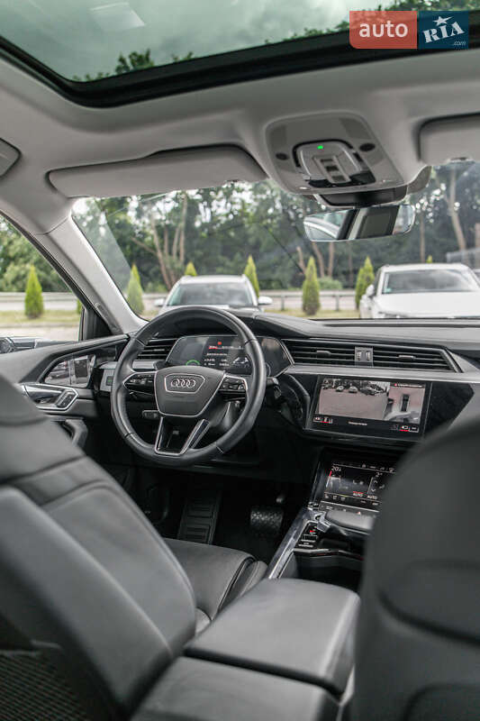 Внедорожник / Кроссовер Audi e-tron Sportback 2022 в Львове