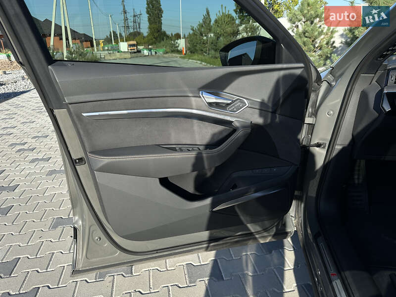 Внедорожник / Кроссовер Audi e-tron Sportback 2022 в Ровно фото 15 Внедорожник / Кроссовер Audi e-tron Sportback 2022 в Ровно