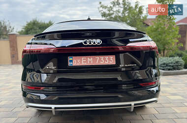 Внедорожник / Кроссовер Audi e-tron Sportback 2023 в 
