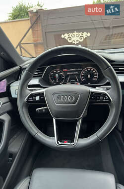 Внедорожник / Кроссовер Audi e-tron Sportback 2023 в 