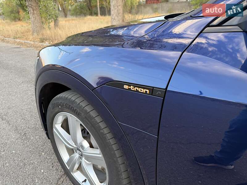 Внедорожник / Кроссовер Audi e-tron Sportback 2020 в Белгороде-Днестровском