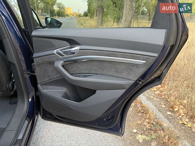 Внедорожник / Кроссовер Audi e-tron Sportback 2020 в Белгороде-Днестровском