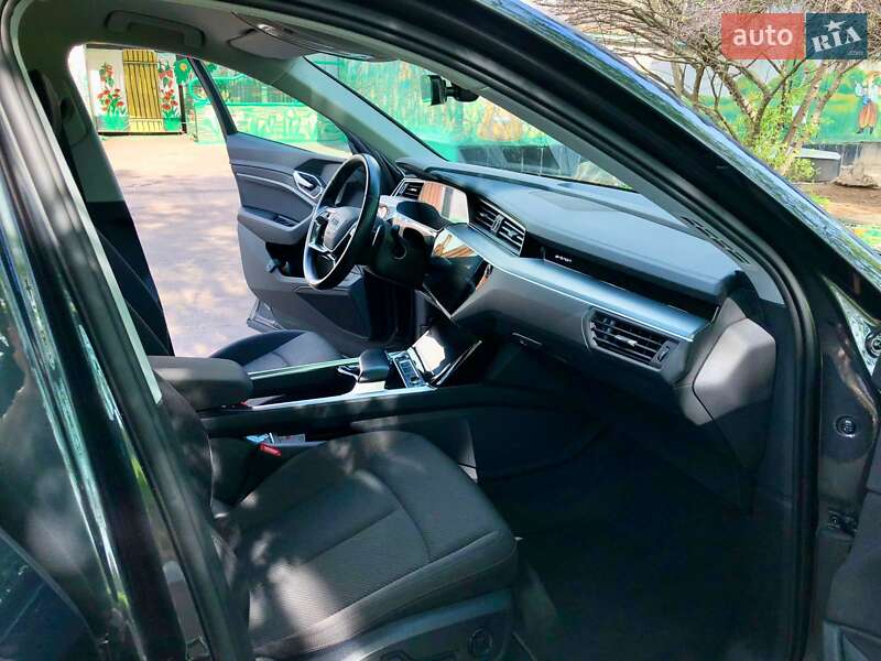 Внедорожник / Кроссовер Audi e-tron Sportback 2020 в Ровно
