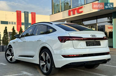 Внедорожник / Кроссовер Audi e-tron Sportback 2022 в 