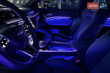 Внедорожник / Кроссовер Audi e-tron Sportback 2022 в 