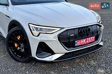 Внедорожник / Кроссовер Audi e-tron Sportback 2022 в 