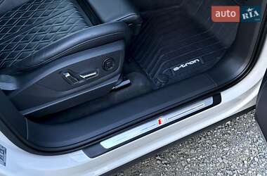 Внедорожник / Кроссовер Audi e-tron Sportback 2022 в 