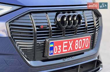 Внедорожник / Кроссовер Audi e-tron Sportback 2021 в 