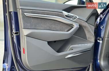 Внедорожник / Кроссовер Audi e-tron Sportback 2021 в 