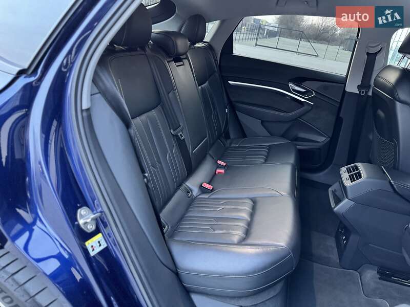Внедорожник / Кроссовер Audi e-tron Sportback 2021 в Тернополе