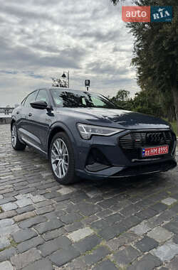 Внедорожник / Кроссовер Audi e-tron Sportback 2022 в 