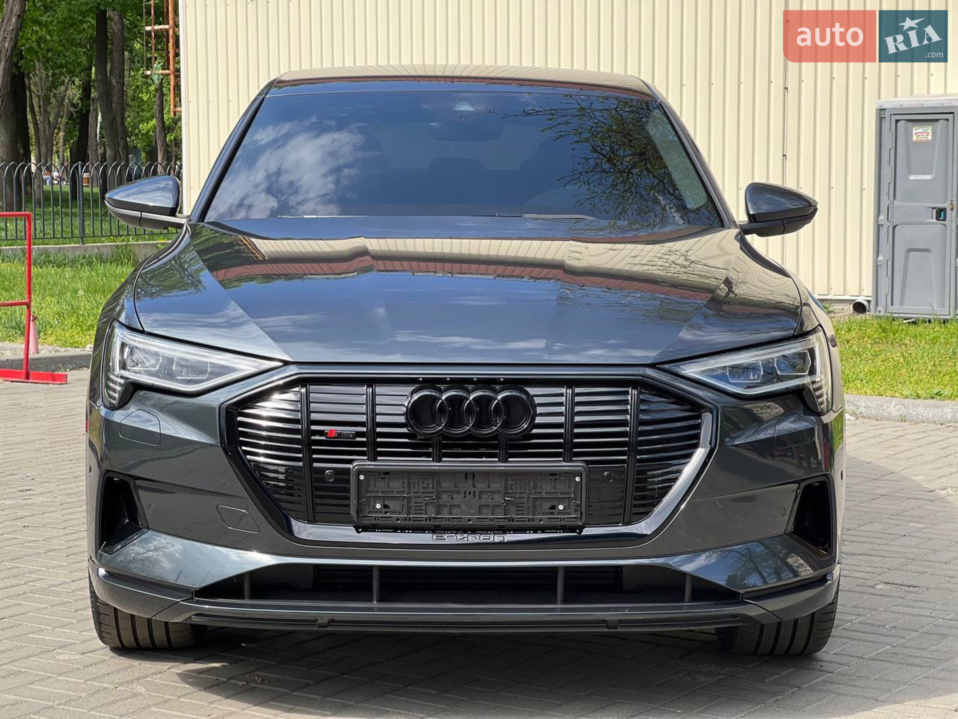 2022 Audi e-tron Sportback - мініатюра 2