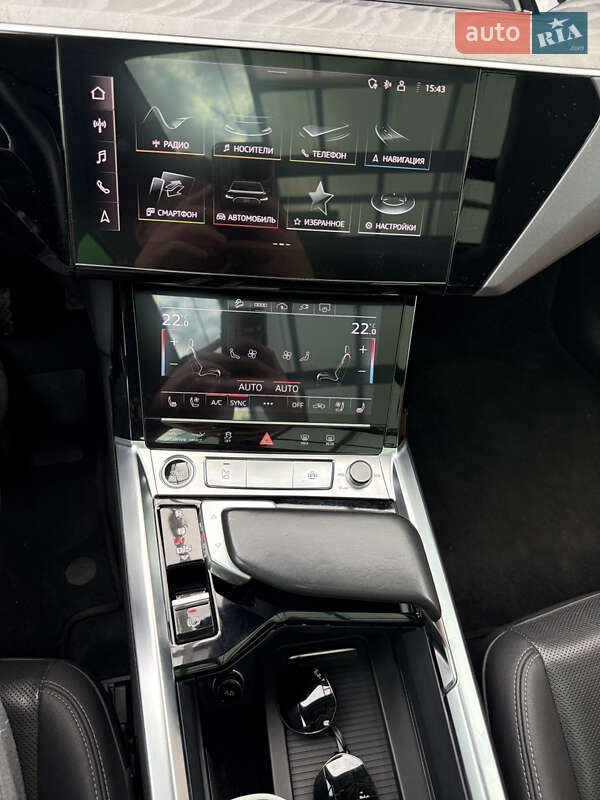 Позашляховик / Кросовер Audi e-tron Sportback 2020 в Дніпрі