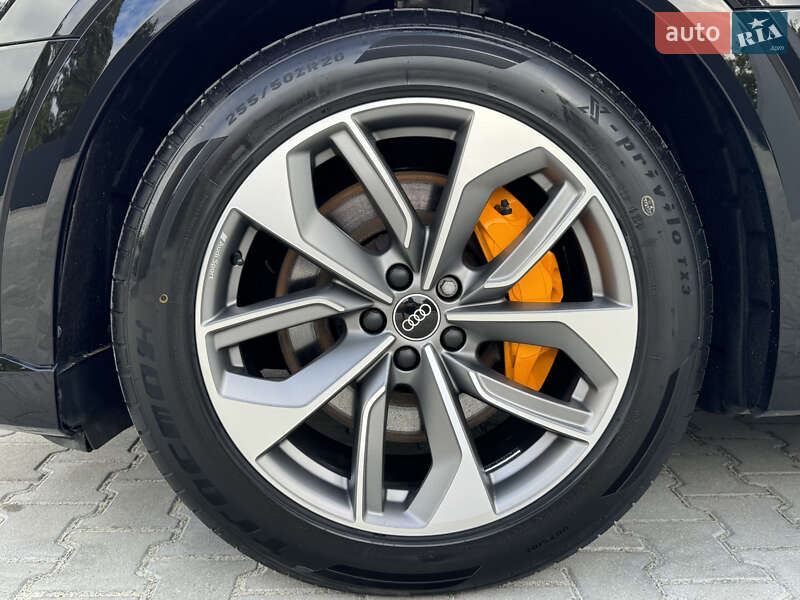 Позашляховик / Кросовер Audi e-tron Sportback 2021 в Мукачевому