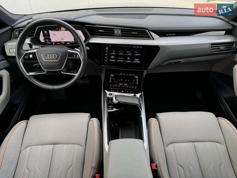 Позашляховик / Кросовер Audi e-tron Sportback 2021 в Мукачевому