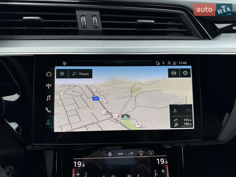 Позашляховик / Кросовер Audi e-tron Sportback 2021 в Мукачевому