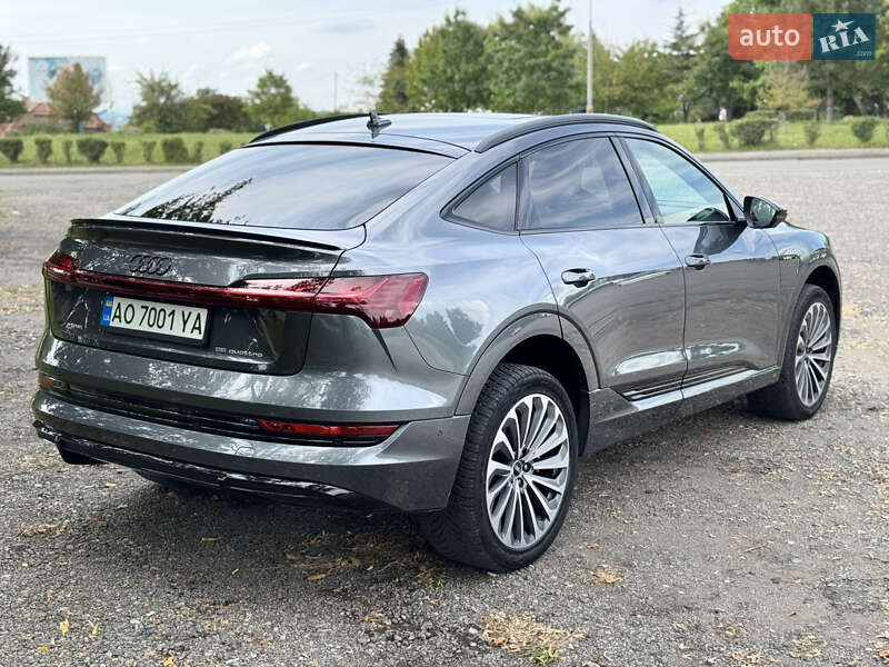 Позашляховик / Кросовер Audi e-tron Sportback 2021 в Ужгороді