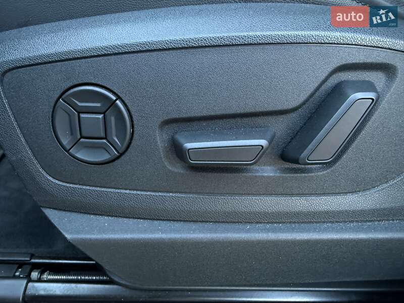 Внедорожник / Кроссовер Audi e-tron Sportback 2020 в Коломые фото 18 Внедорожник / Кроссовер Audi e-tron Sportback 2020 в Коломые