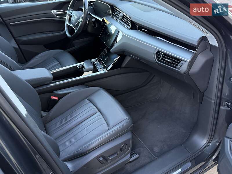 Внедорожник / Кроссовер Audi e-tron Sportback 2020 в Коломые фото 10 Внедорожник / Кроссовер Audi e-tron Sportback 2020 в Коломые