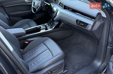 Внедорожник / Кроссовер Audi e-tron Sportback 2020 в 