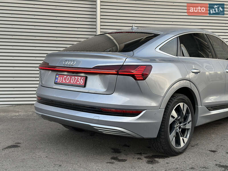 Внедорожник / Кроссовер Audi e-tron Sportback 2021 в Ровно