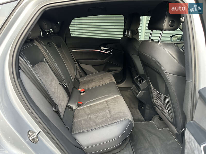 Внедорожник / Кроссовер Audi e-tron Sportback 2021 в Ровно