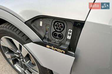 Внедорожник / Кроссовер Audi e-tron Sportback 2021 в 