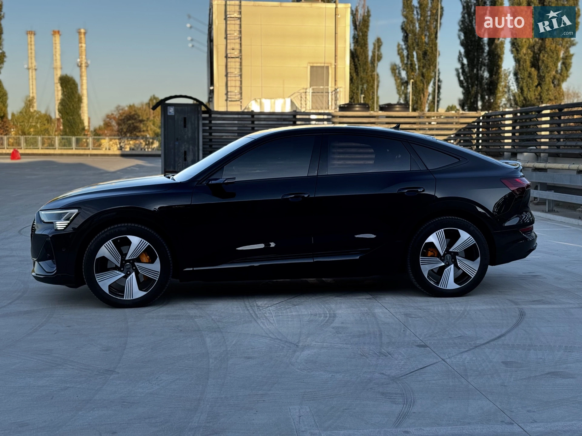 2020 Audi e-tron Sportback - мініатюра 15