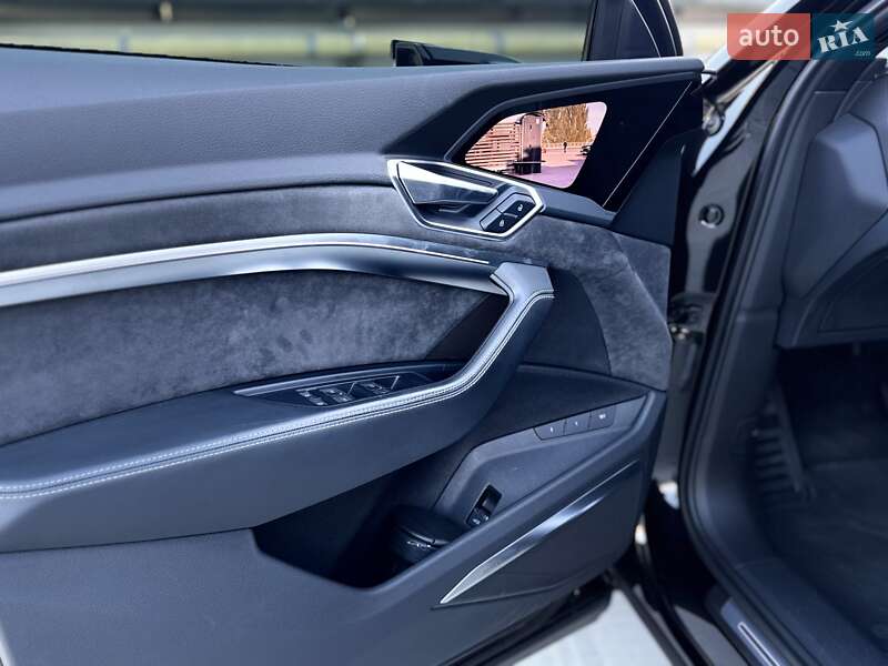Внедорожник / Кроссовер Audi e-tron Sportback 2020 в Киеве фото 42 Внедорожник / Кроссовер Audi e-tron Sportback 2020 в Киеве