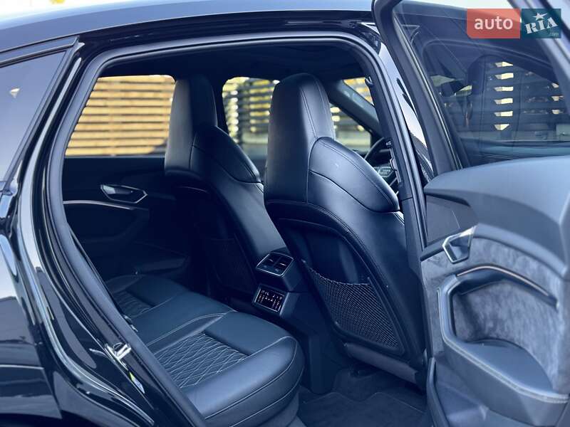 Внедорожник / Кроссовер Audi e-tron Sportback 2020 в Киеве фото 61 Внедорожник / Кроссовер Audi e-tron Sportback 2020 в Киеве